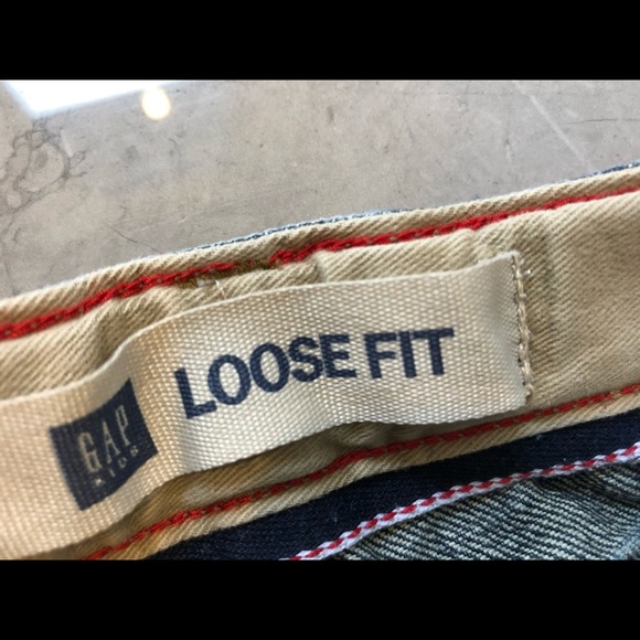 Gap Kid’s distressed jeans, Loose Fit - Picture 2 of 8
